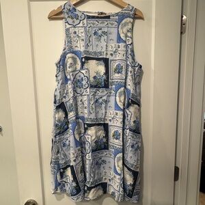 Abercrombie & Fitch - Blue and White Floral Patchwork Dress - medium TALL